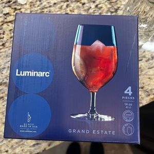 4 Brand New Water Glasses